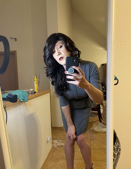 justjessiguess model perfect pic