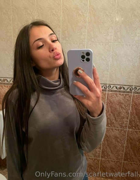 scarletwaterfall model exclusive photo