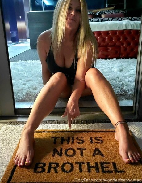 milf teen onlyfans pornographic image