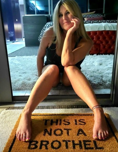 wonderfeetwoman model best photo