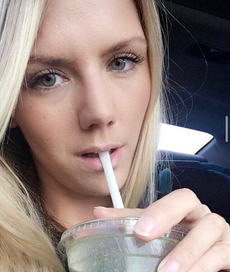 Katrina Cooper beautiful model images