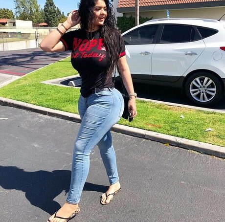 Graciela Montes model best img