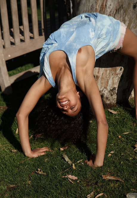 sister onlyfans naked image