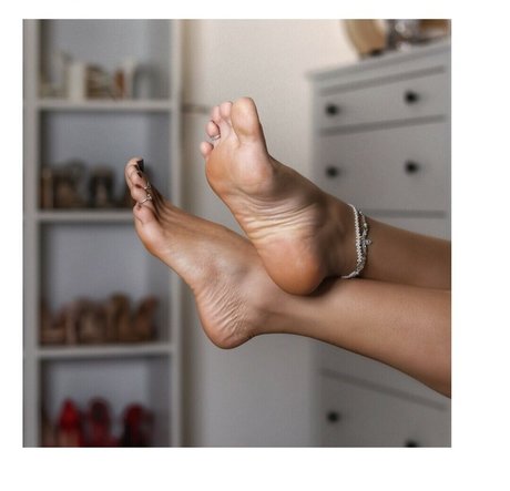 Mariefrenchgirlfeet naked star photo