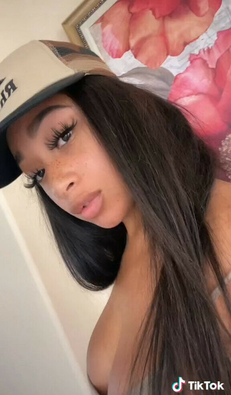 Lexxiibaebie pornstar pictures