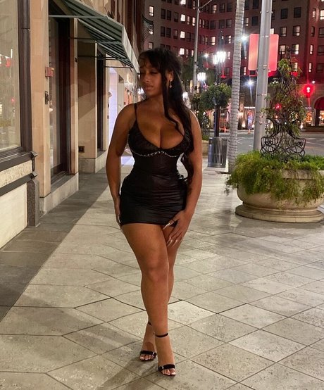 Lexxiibaebie perfect star photo