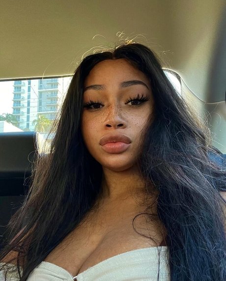 big tits midget onlyfans sexy photo