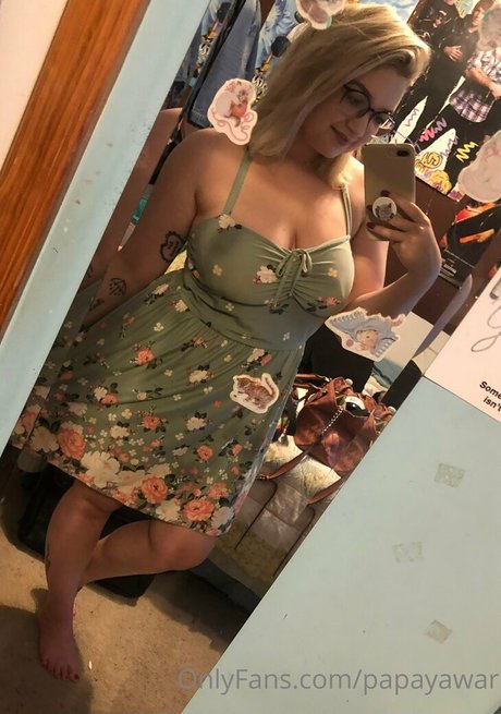 papayawar sexy model photos