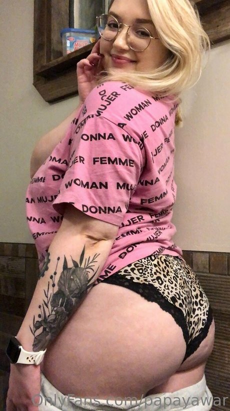 papayawar nudes star image