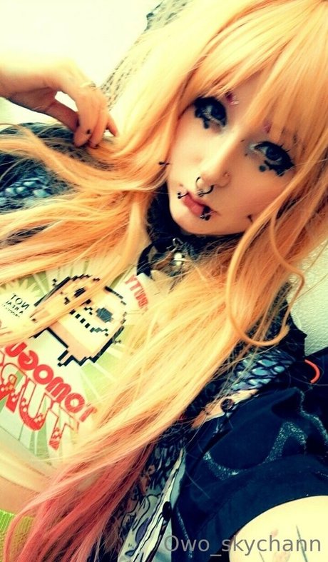 owo skychann model hd photos