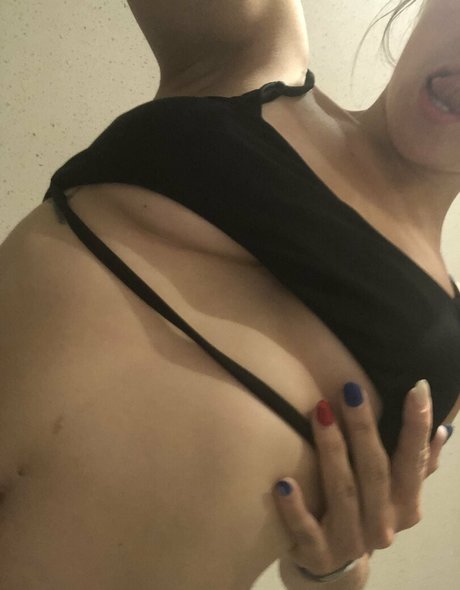 tittytata star exclusive img