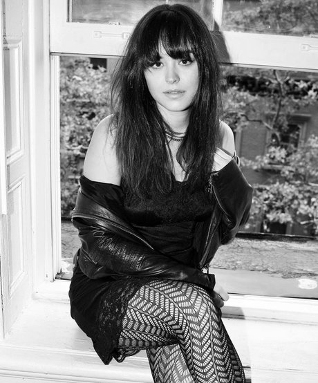 Hayley Orrantia model high quality picture