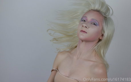 renbunni pornographic star pic