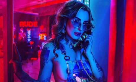 Twiggy Tallant perfect actress pictures