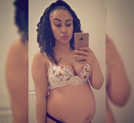 perfect shemale onlyfans sexy nude picture