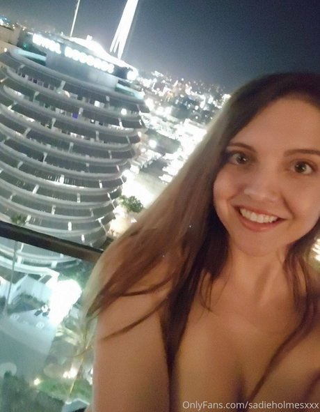 sadieholmesxxx perfect model photo