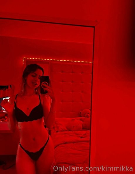 Kimmikka_ model sex archive