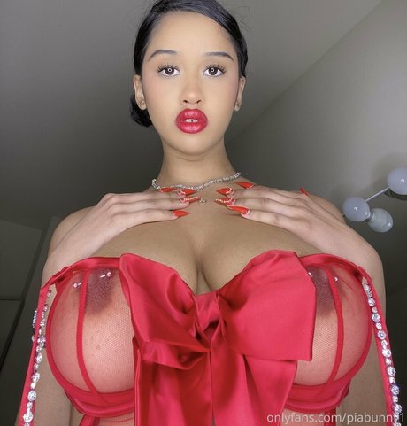 piabunny1 pornographic star img