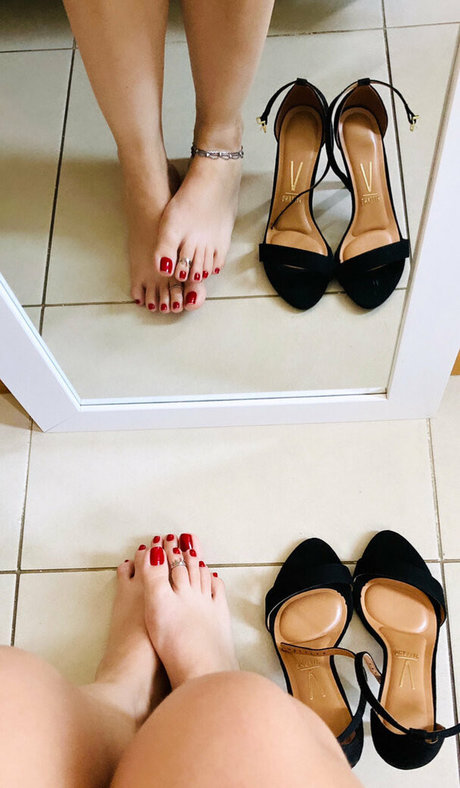 ninaftme hot star pictures