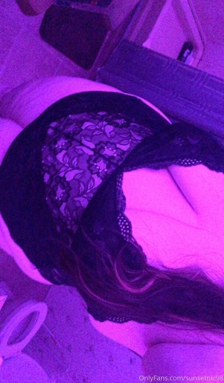 sunsetnic98 hd pornstar img