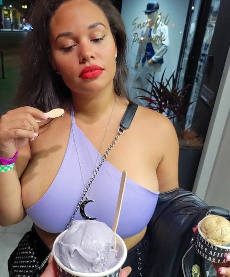 Sharlettewitch star pretty gallery