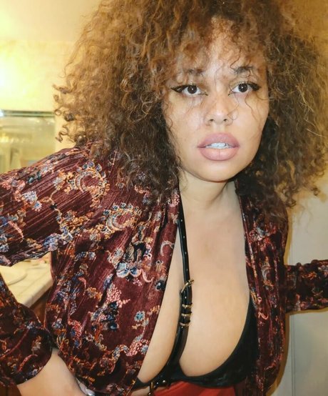 Sharlettewitch model sexy galleries