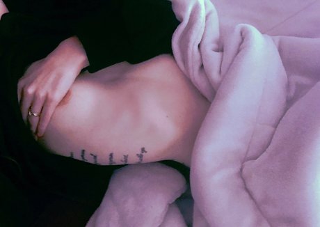 adrianabanana420 model hot image