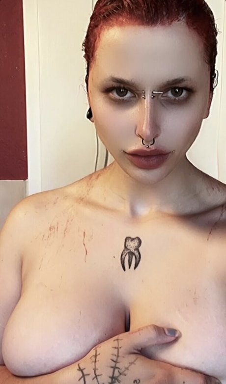 vyrkolaka pretty pornstar photo