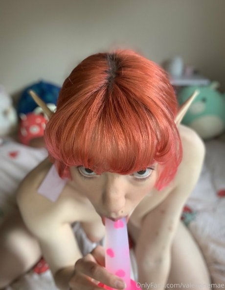 valentinemae hot star photos