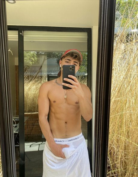 prettyboyaedan star top images