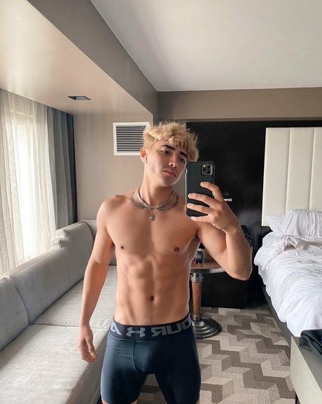 hot mature onlyfans nude pic