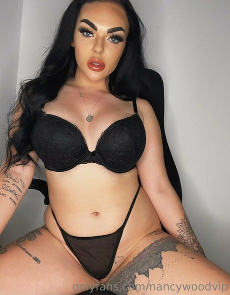 itsnancywoodfree model pretty picture