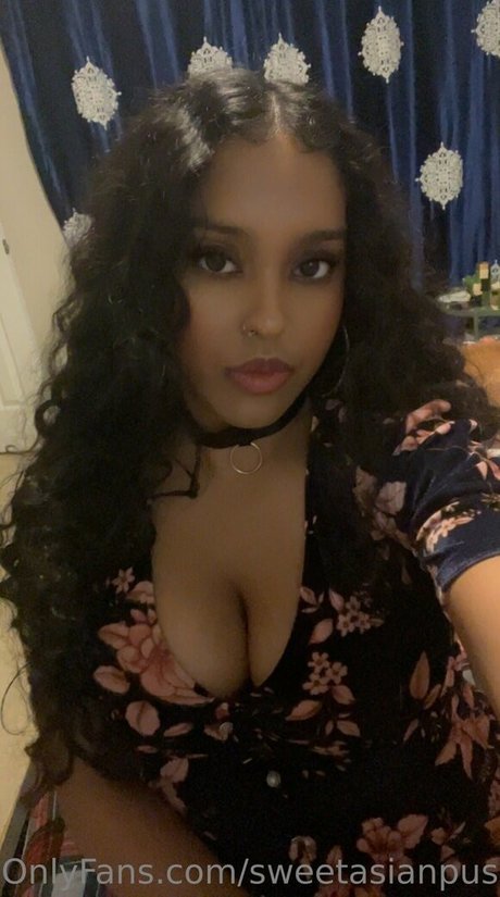 sweetasianpussy beautiful pornstar pic