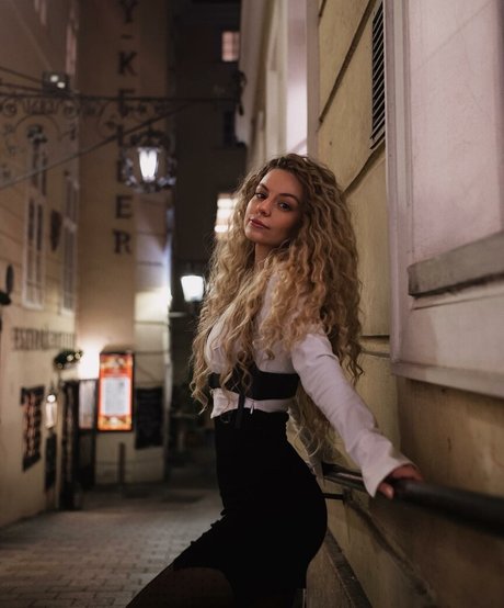 Dalmalaluna nudes star images