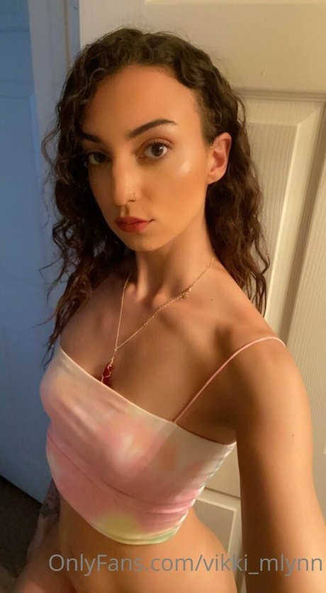 Vikki Mlynn nude actress image