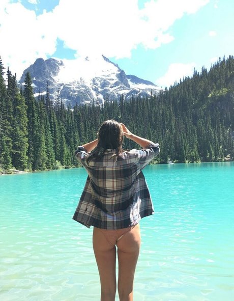 Serinda Swan star sex image