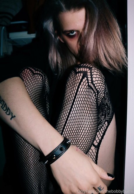 thebobbyburns hot star image