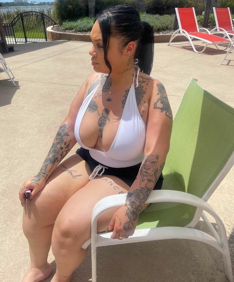 Krisssss__x model adult photos