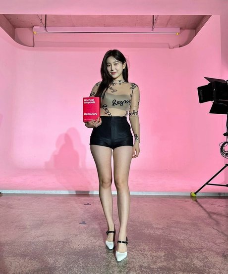 Lsoojung porn star pic