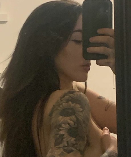 italchicc xxx pornstar picture