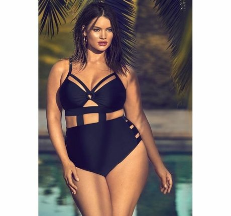 Tara Lynn nudes star picture