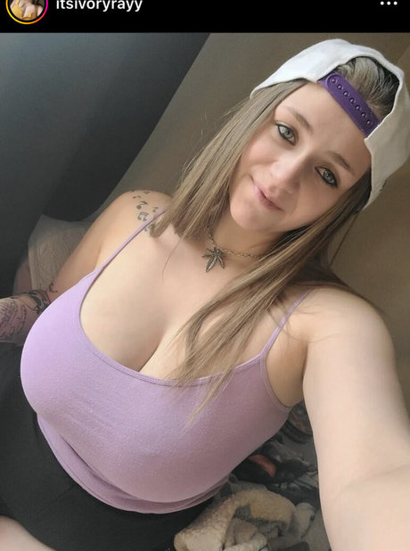 Ivory Ray xxx actress archive