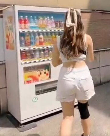 lactating onlyfans free sexy pic