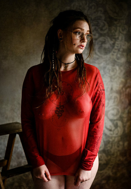 Lil Creep model top picture