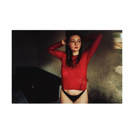 Lil Creep naked actress pics