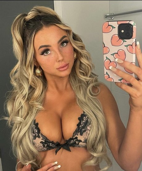 Beth Amelia sex pornstar image