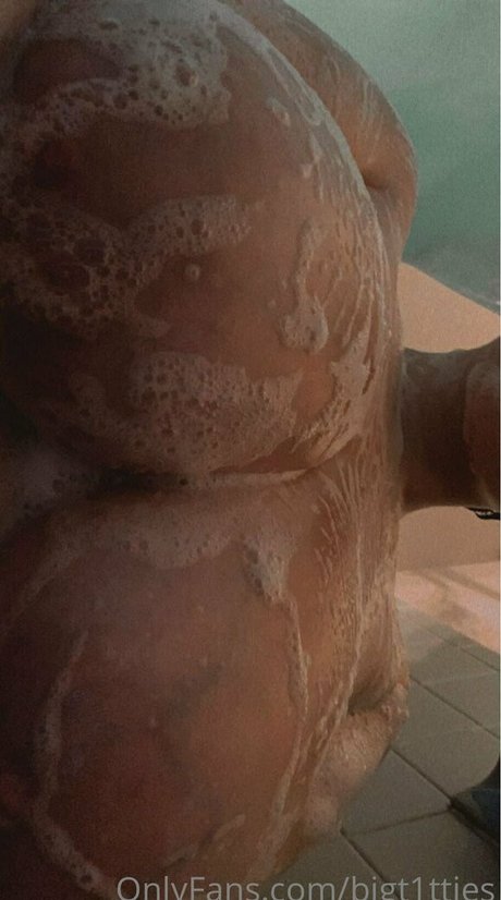 bigt1tties top actress galleries