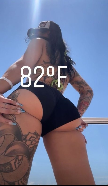 Suikomu nude pornstar img