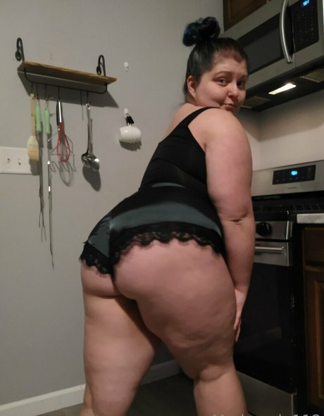 madmoxie112 model hot pictures