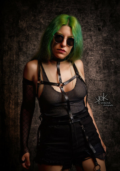 Ailiroy xxx model pics